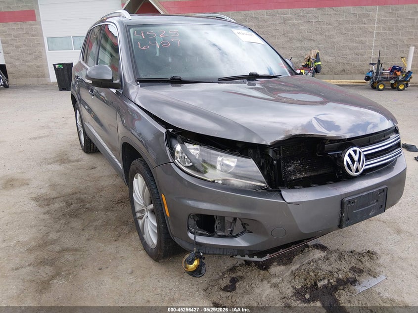 2015 Volkswagen Tiguan VIN WVGBV7AX7FW560145 IAAI salvage auction — FRONT END, Salvage Title, sold $925 on 2026-07-27 (photo 6)