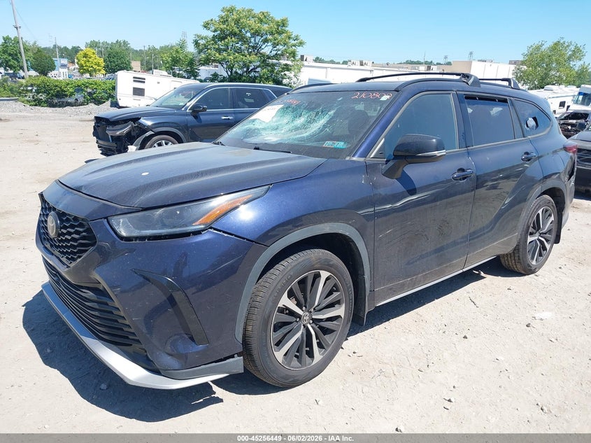 2022 Toyota Highlander VIN 5TDLZRBH1NS210802 IAAI salvage auction — ALL OVER, Salvage (Pennsylvania), sold $11,800 on 2026-08-02 (photo 2)
