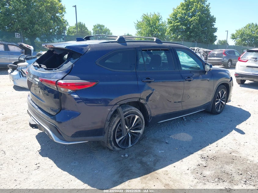 2022 Toyota Highlander VIN 5TDLZRBH1NS210802 IAAI salvage auction — ALL OVER, Salvage (Pennsylvania), sold $11,800 on 2026-08-02 (photo 4)