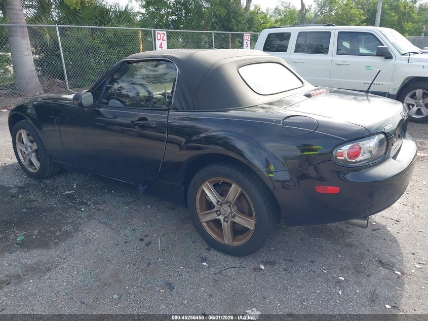 2008 Mazda Mx-5 VIN JM1NC25F880152030 IAAI salvage auction — NORMAL WEAR, Clear (Florida), sold $525 on 2026-07-06 (photo 3)