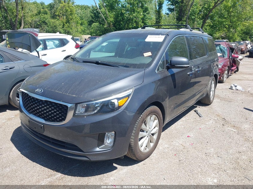 2015 Kia SEDONA VIN KNDMC5C19F6027598 IAAI salvage auction — LEFT SIDE, Salvage Title, sold $1,900 on 2026-07-21 (photo 2)