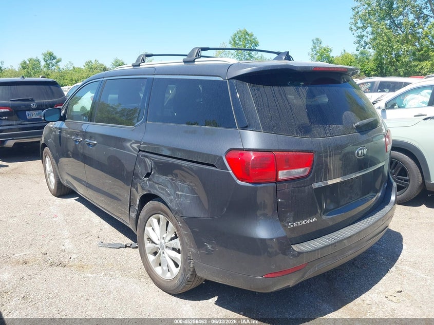 2015 Kia SEDONA VIN KNDMC5C19F6027598 IAAI salvage auction — LEFT SIDE, Salvage Title, sold $1,900 on 2026-07-21 (photo 3)