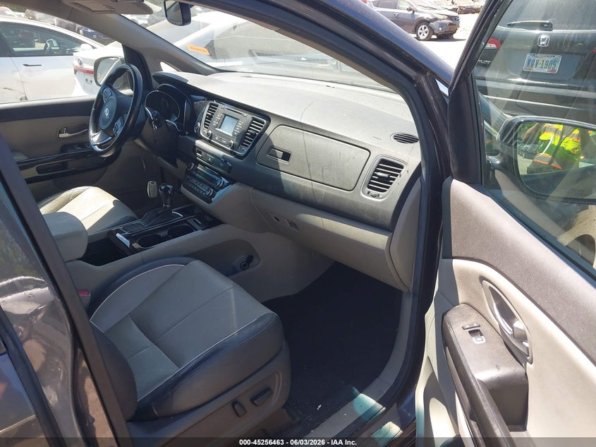 2015 Kia SEDONA VIN KNDMC5C19F6027598 IAAI salvage auction — LEFT SIDE, Salvage Title, sold $1,900 on 2026-07-21 (photo 5)