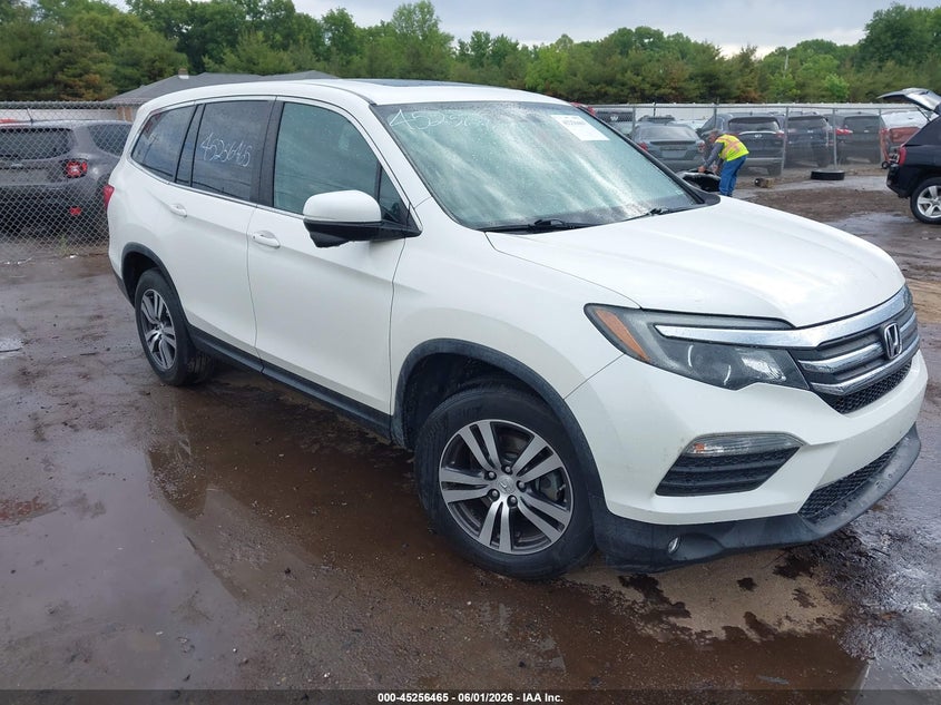 2017 Honda Pilot VIN 5FNYF6H7XHB010456 IAAI salvage auction — LEFT SIDE, Clear (Indiana), sold $7,300 on 2026-07-28 (photo 1)
