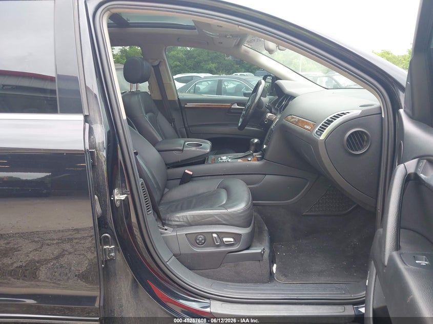 2013 Audi Q7 VIN WA1LMAFE7DD014951 IAAI salvage auction — NORMAL WEAR, Clear (Indiana), sold $725 on 2026-07-29 (photo 5)