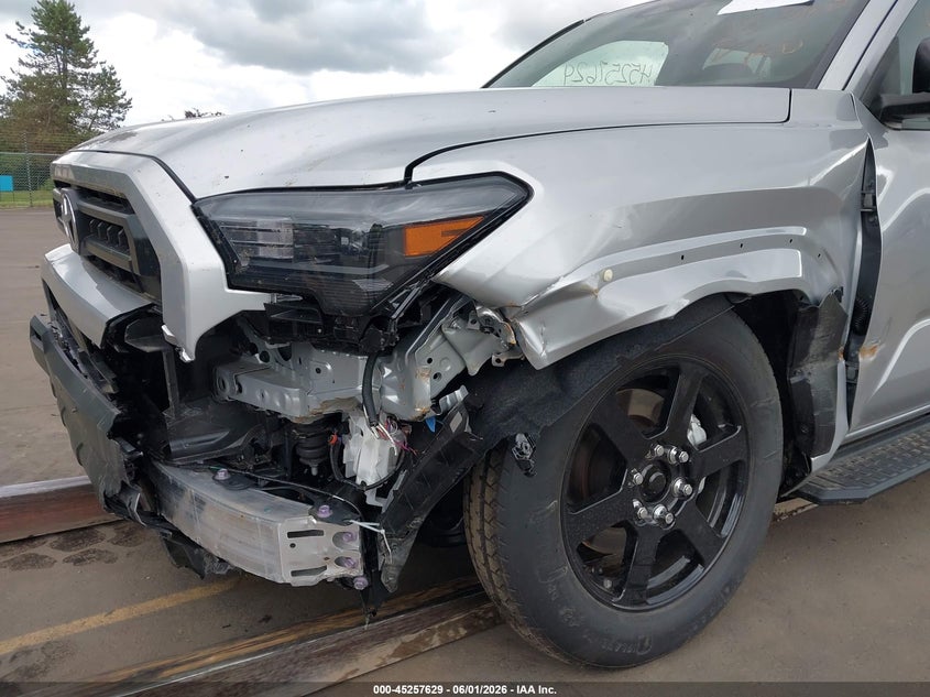 2026 Toyota 4runner VIN JTEVA5BR8T5098550 IAAI salvage auction — LEFT FRONT, Salvage (Connecticut), sold $25,950 on 2026-07-16 (photo 6)