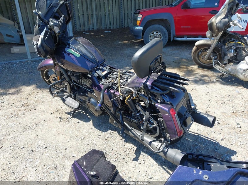 2025 Harley-davidson Street glide VIN 1HD1KB719SB604984 IAAI salvage auction — ALL OVER, Salvage Title, sold $7,700 on 2026-07-06 (photo 3)