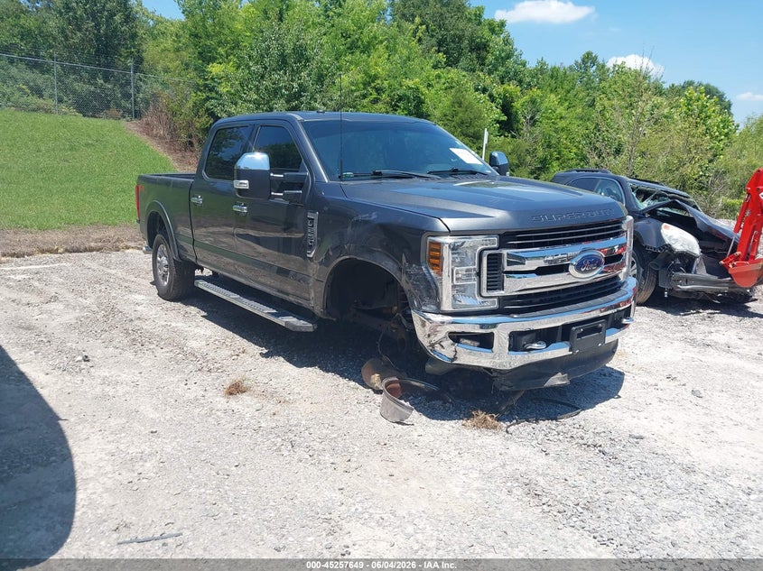 2018 Ford F250 VIN 1FT7W2B61JEB87327 IAAI salvage auction — RIGHT FRONT, Salvage Title, sold $8,300 on 2026-07-09 (photo 1)