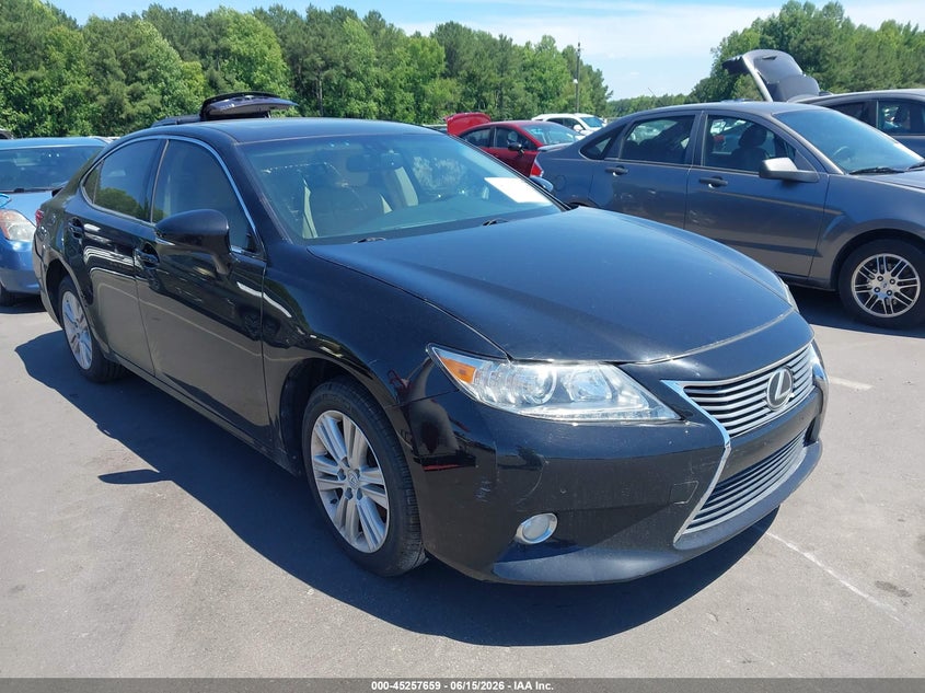 2014 Lexus Es 350 VIN JTHBK1GG0E2126333 IAAI salvage auction — LEFT REAR, Salvage (Idaho), sold $4,100 on 2026-07-29 (photo 1)