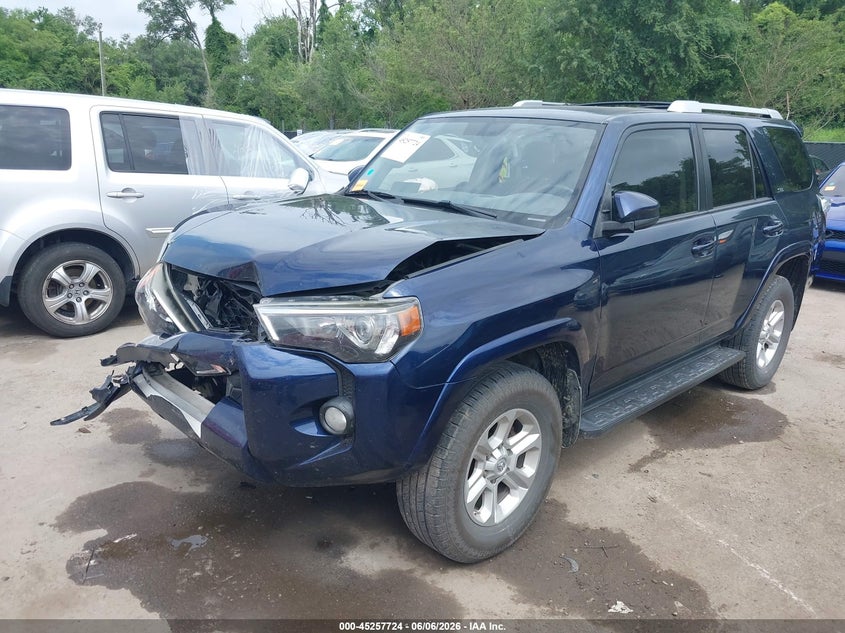 2018 Toyota 4runner VIN JTEBU5JRXJ5602945 IAAI salvage auction — FRONT END, Salvage Title, sold $7,125 on 2026-07-29 (photo 2)