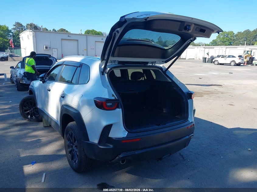 2024 Mazda Cx-50 VIN 7MMVABBM1RN184556 IAAI salvage auction — RIGHT SIDE, Salvage Title, sold $6,100 on 2026-08-28 (photo 3)