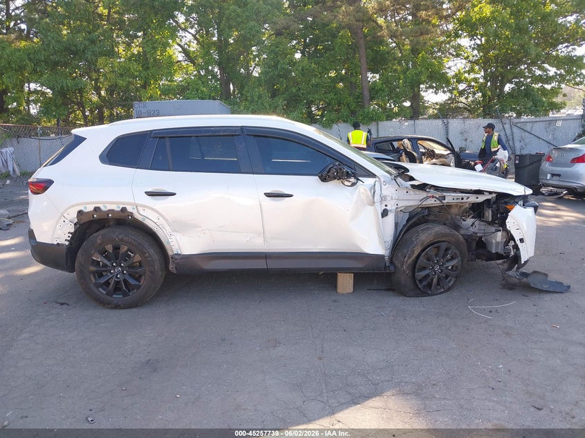 2024 Mazda Cx-50 VIN 7MMVABBM1RN184556 IAAI salvage auction — RIGHT SIDE, Salvage Title, sold $6,100 on 2026-08-28 (photo 6)