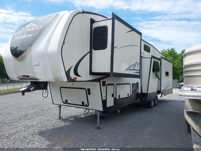 2022 Other Other VIN 5ZT3TD4B9N9011362 IAAI salvage auction — Burn Interior, Salvage (Tennessee), sold $25 on 2026-08-10 (photo 2)