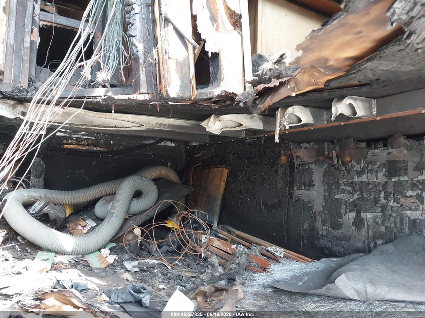 2022 Other Other VIN 5ZT3TD4B9N9011362 IAAI salvage auction — Burn Interior, Salvage (Tennessee), sold $25 on 2026-08-10 (photo 7)