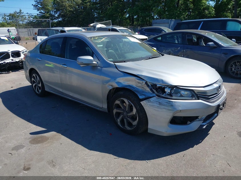 2017 Honda Accord VIN 1HGCR3F84HA044799 IAAI salvage auction — RIGHT FRONT, Salvage Title, sold $3,650 on 2026-07-26 (photo 1)