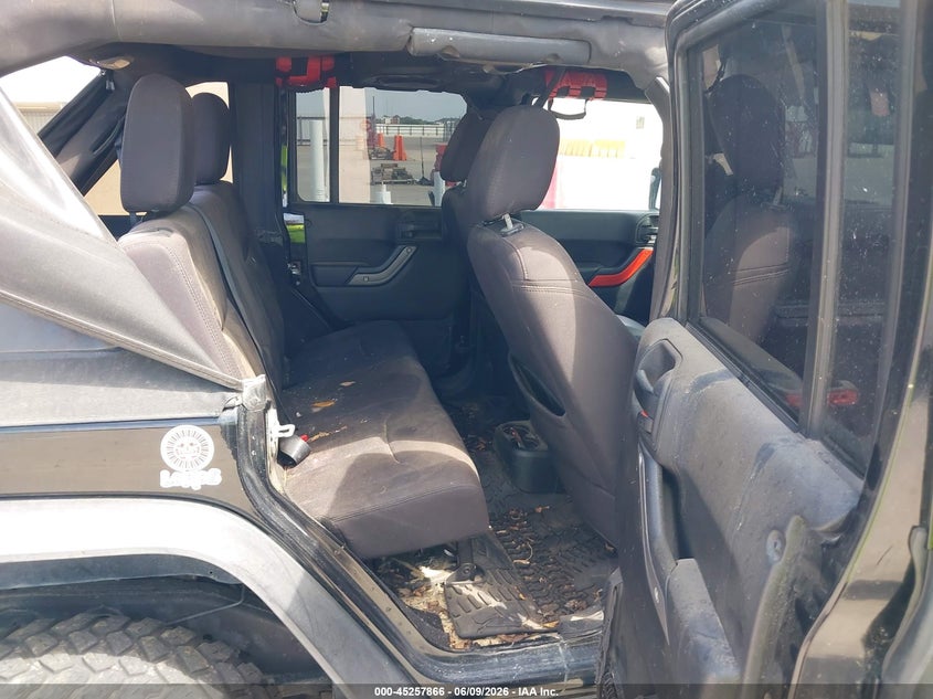 2013 Jeep Wrangler / VIN 1C4BJWDG7DL660881 IAAI salvage auction — RIGHT FRONT, Original (Texas), sold $6,450 on 2026-08-29 (photo 8)