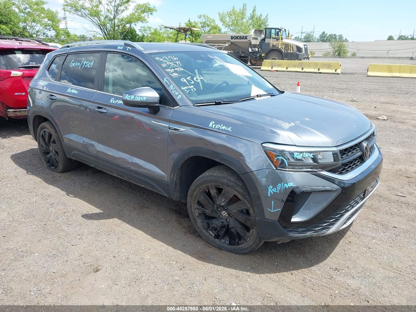 2024 Volkswagen Taos VIN 3VVVX7B25RM035279 IAAI salvage auction — SIDE, Salvage Title, sold $9,100 on 2026-07-28 (photo 1)
