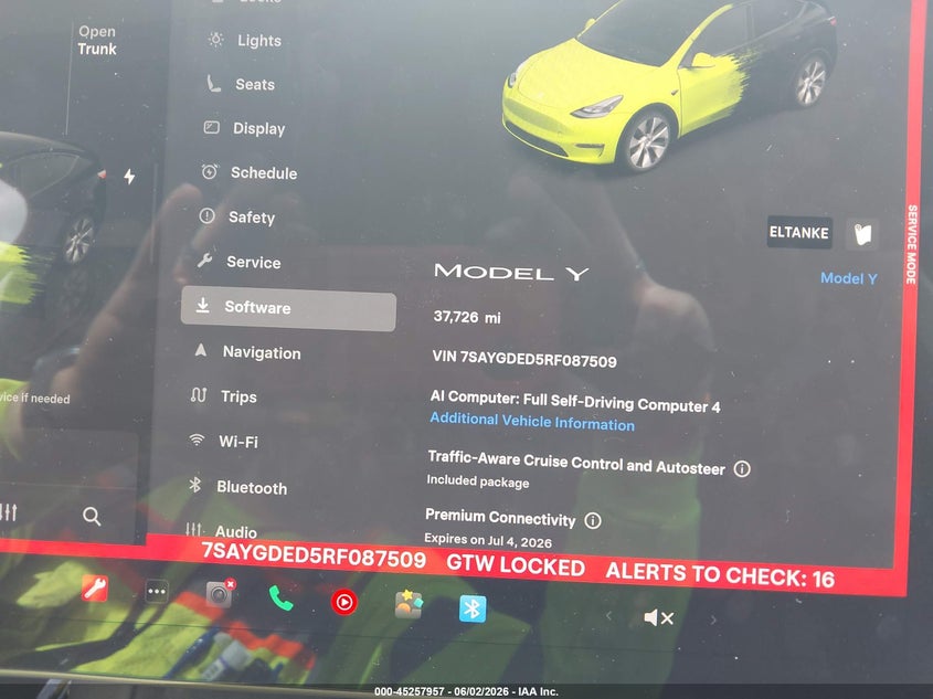 2024 Tesla Model y VIN 7SAYGDED5RF087509 IAAI salvage auction — RIGHT SIDE, Salvage Title, sold $10,975 on 2026-07-09 (photo 7)