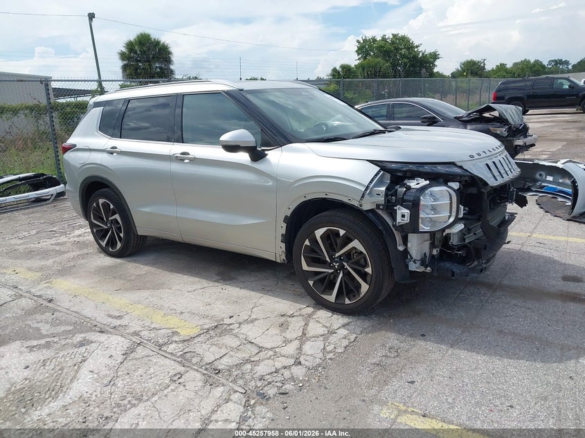 2022 Mitsubishi Outlander VIN JA4J3VA86NZ071343 IAAI salvage auction — FRONT END, Salvage Title, sold $6,900 on 2026-07-08 (photo 1)