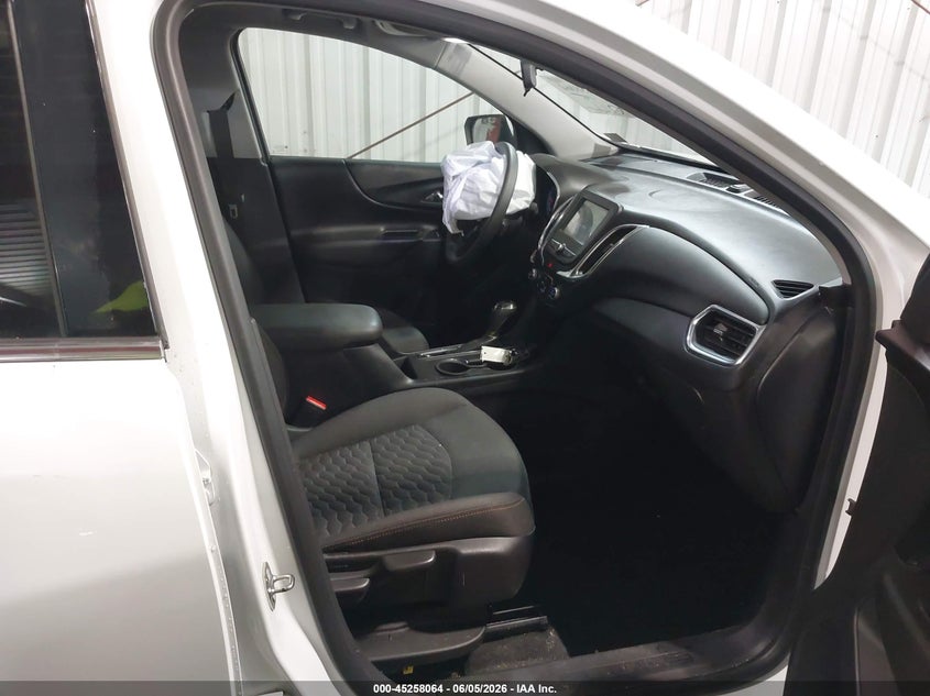 2018 Chevrolet Equinox VIN 2GNAXJEV1J6244427 IAAI salvage auction — LEFT FRONT, Salvage Title, sold $3,700 on 2026-07-19 (photo 5)