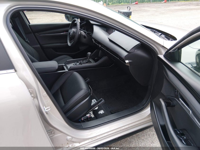 2026 Mazda 3 VIN JM1BPAKL9T1851522 IAAI salvage auction — HAIL, Salvage Title, sold $14,600 on 2026-08-27 (photo 5)