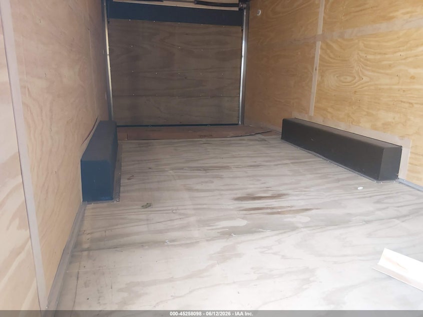 2022 Haul-a-fame 26' enclosed trailer VIN 7P6500L26N1004817 IAAI salvage auction — Unknown, Salvage (Illinois), sold $2,500 on 2026-07-14 (photo 8)