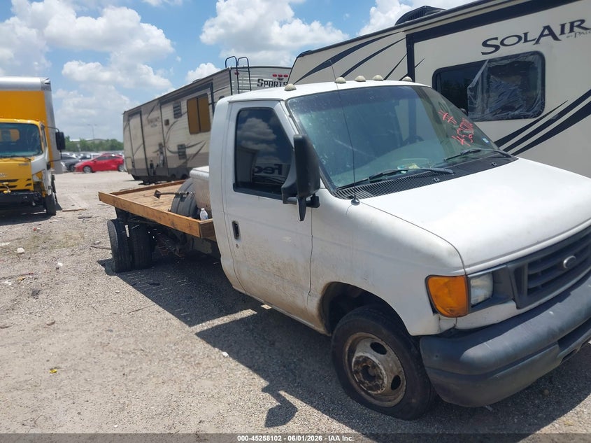 2007 Ford E-450 VIN 1FDXE45S47DB17497 IAAI salvage auction — RIGHT REAR, Original (Texas), sold $250 on 2026-07-20 (photo 1)