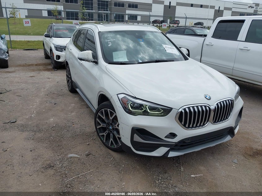 2022 BMW X1 VIN WBXJG9C05N5V07814 IAAI salvage auction — SIDE, Salvage Title, sold $10,000 on 2026-07-09 (photo 1)