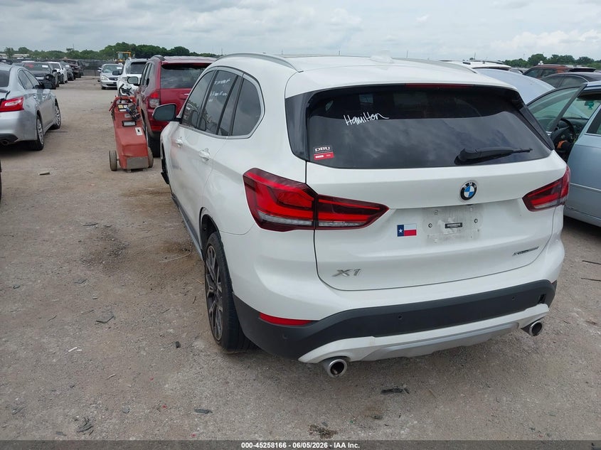 2022 BMW X1 VIN WBXJG9C05N5V07814 IAAI salvage auction — SIDE, Salvage Title, sold $10,000 on 2026-07-09 (photo 3)