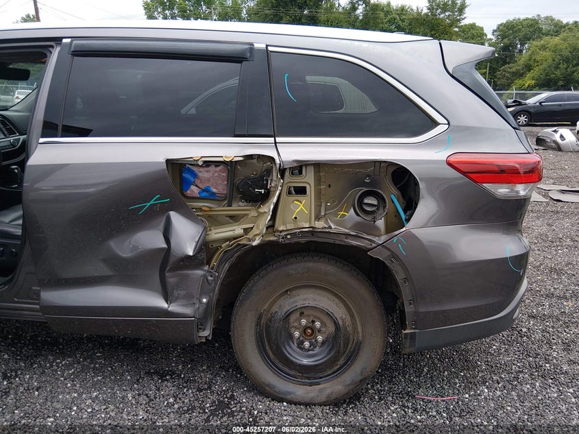 2018 Toyota Highlander VIN 5TDJZRFHXJS561932 IAAI salvage auction — LEFT SIDE, Salvage Title, sold $10,200 on 2026-07-21 (photo 6)