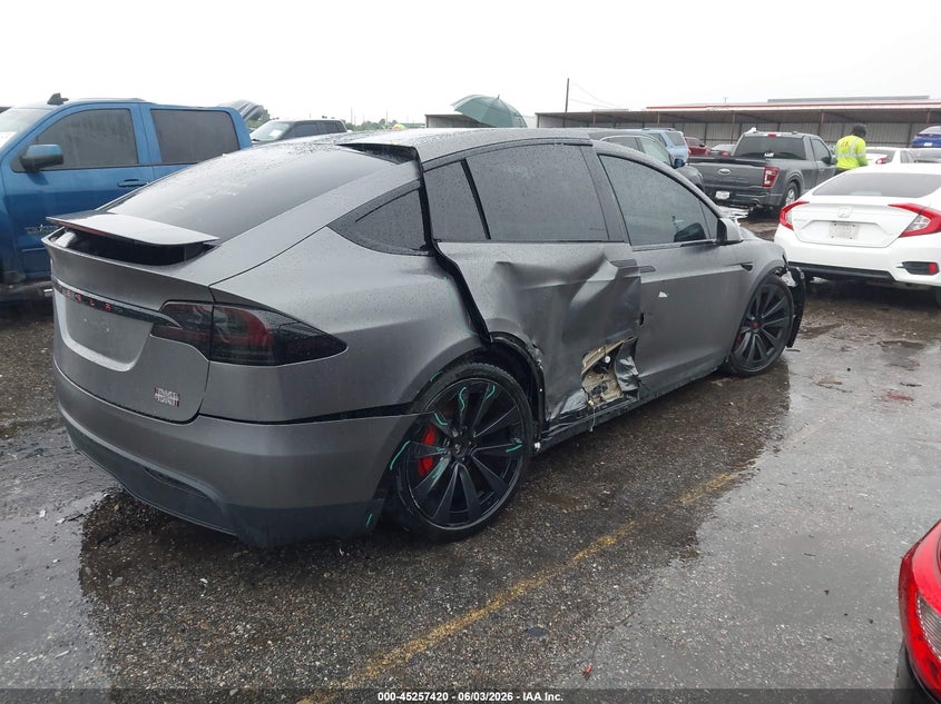 2024 Tesla Model x VIN 7SAXCBE6XRF437892 IAAI salvage auction — FRONT END, Original (Texas), sold $17,000 on 2026-07-09 (photo 4)