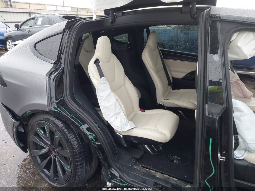 2024 Tesla Model x VIN 7SAXCBE6XRF437892 IAAI salvage auction — FRONT END, Original (Texas), sold $17,000 on 2026-07-09 (photo 8)