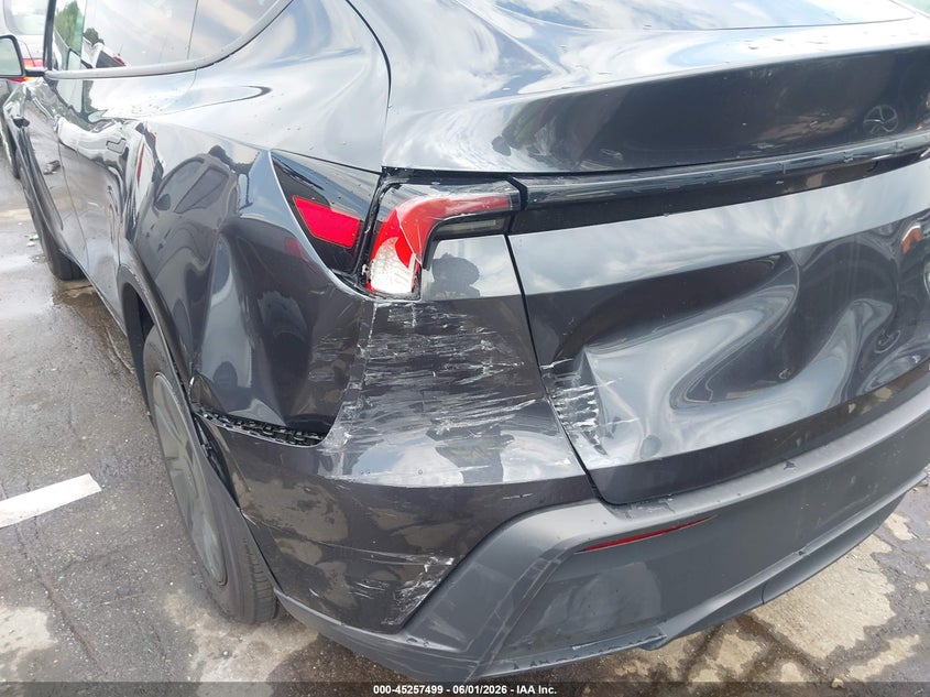 2026 Tesla Model y VIN 7SAYGDED0TA593866 IAAI salvage auction — REAR END, Salvage Title, sold $17,350 on 2026-07-23 (photo 6)