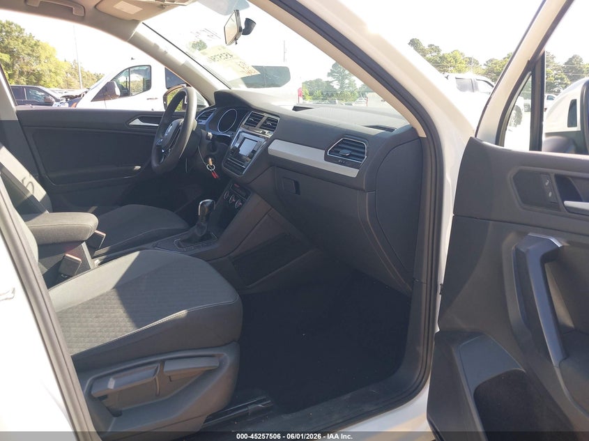2021 Volkswagen Tiguan VIN 3VV1B7AX7MM012024 IAAI salvage auction — LEFT FRONT, Salvage (Texas), sold $4,050 on 2026-08-10 (photo 5)