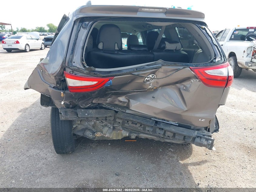 2015 Toyota Sienna VIN 5TDKK3DC6FS611861 IAAI salvage auction — REAR END, Salvage Title, sold $1,800 on 2026-07-08 (photo 6)
