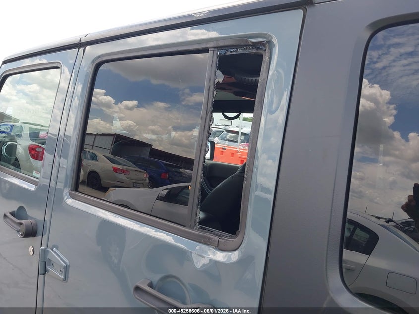 2015 Jeep Wrangler / VIN 1C4HJWFG5FL648240 IAAI salvage auction — LEFT REAR, Salvage Title, sold $7,700 on 2026-07-28 (photo 6)