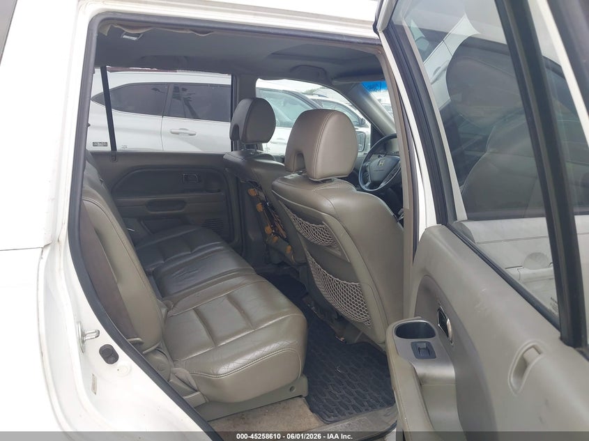 2006 Honda Pilot VIN 5FNYF28546B009209 IAAI salvage auction — NORMAL WEAR, Original (Texas), sold $375 on 2026-07-05 (photo 8)