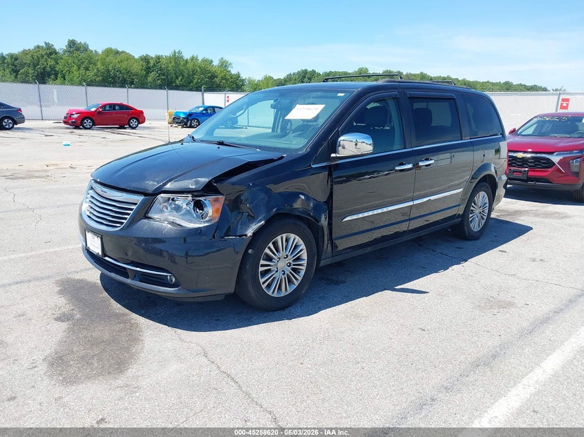 2016 Chrysler Town & country VIN 2C4RC1CGXGR207606 IAAI salvage auction — LEFT FRONT, Clear (Indiana), sold $975 on 2026-07-12 (photo 2)