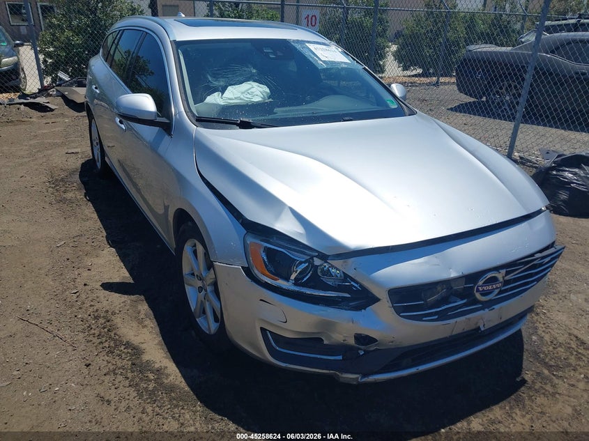 2017 Volvo V60 VIN YV140MEM4H1370968 IAAI salvage auction — FRONT END, Salvage Title, sold $1,375 on 2026-07-27 (photo 6)