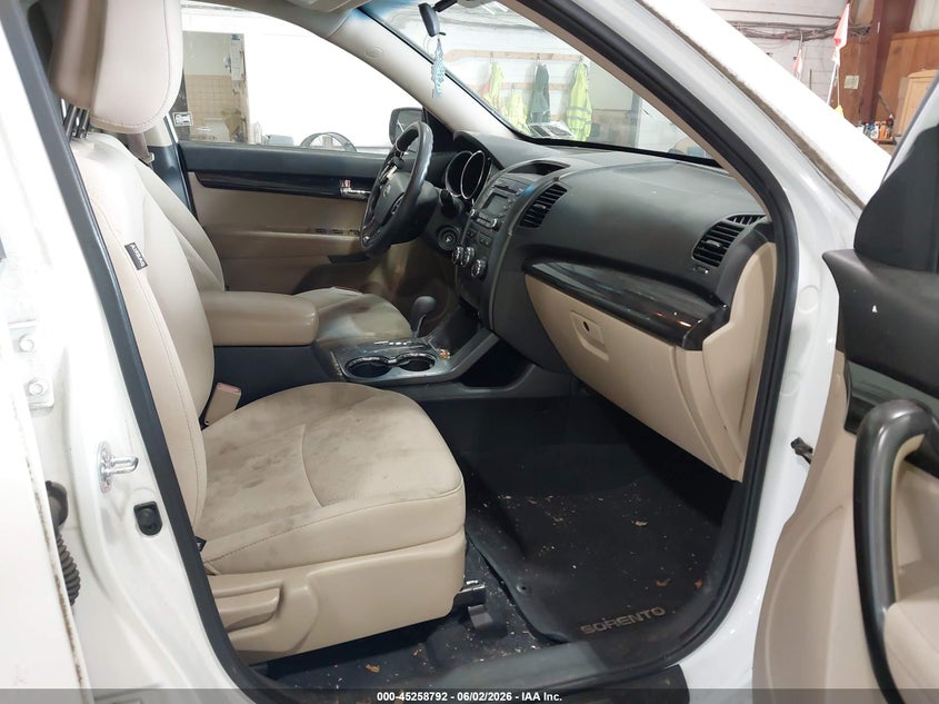 2012 Kia Sorento VIN 5XYKTDA24CG286960 IAAI salvage auction — NORMAL WEAR, Salvage Title, sold $825 on 2026-07-08 (photo 5)