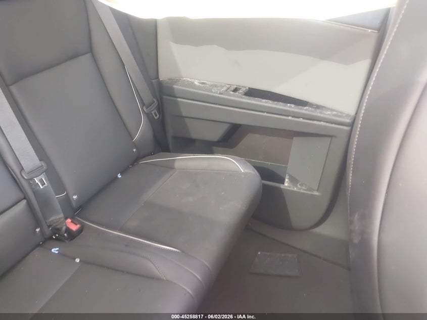 2025 Tesla Cybertruck VIN 7G2CEHED4SA076067 IAAI salvage auction — ALL OVER, Salvage Title, sold $3,550 on 2026-07-21 (photo 8)