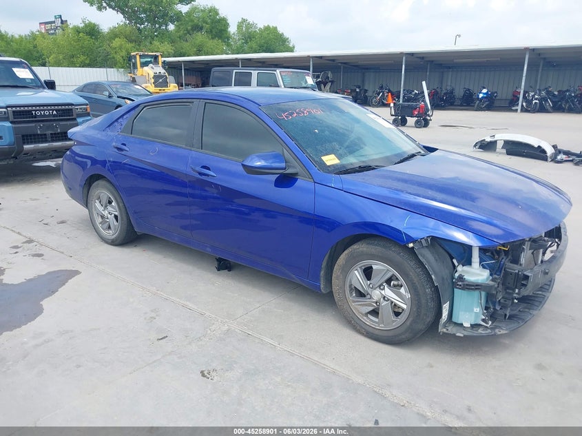 2024 Hyundai Elantra VIN KMHLL4DG3RU791600 IAAI salvage auction — FRONT & REAR, Original (Texas), sold $4,600 on 2026-08-02 (photo 1)