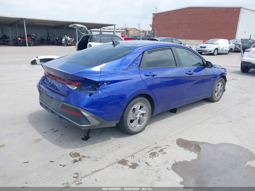2024 Hyundai Elantra VIN KMHLL4DG3RU791600 IAAI salvage auction — FRONT & REAR, Original (Texas), sold $4,600 on 2026-08-02 (photo 4)