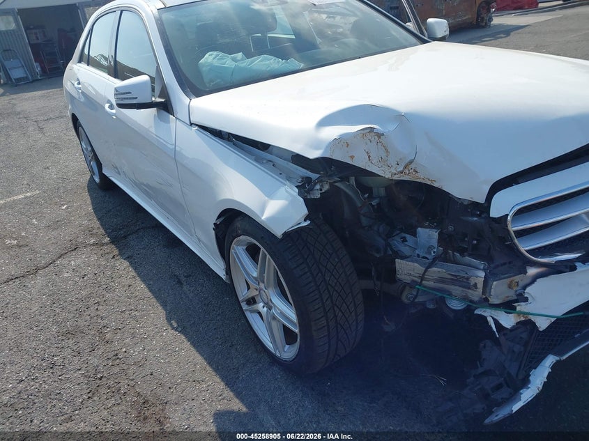 2014 Mercedes-benz E-class VIN WDDHF5KB1EB003357 IAAI salvage auction — RIGHT SIDE, Salvage (California), sold $1,400 on 2026-07-13 (photo 6)