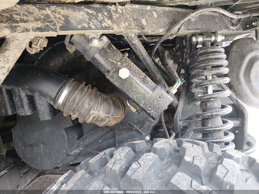 2026 Cf moto Uforce VIN LCELE1ZG6TM000456 IAAI salvage auction — ROOF, Salvage (Louisiana), sold $9,950 on 2026-07-22 (photo 9)