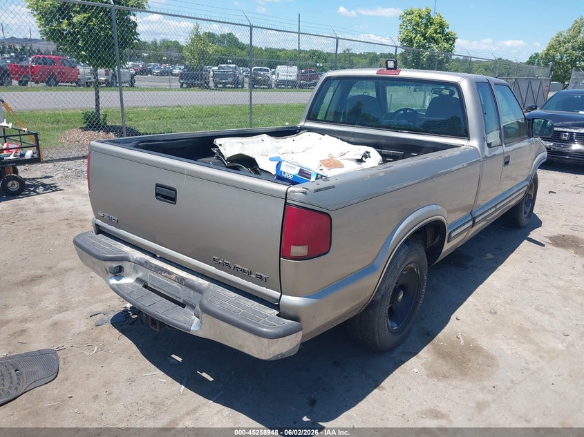 2000 Chevrolet S-10 pickup VIN 1GCCS19W8YK287365 IAAI salvage auction — FRONT END, Clear (Virginia), sold $350 on 2026-07-07 (photo 4)