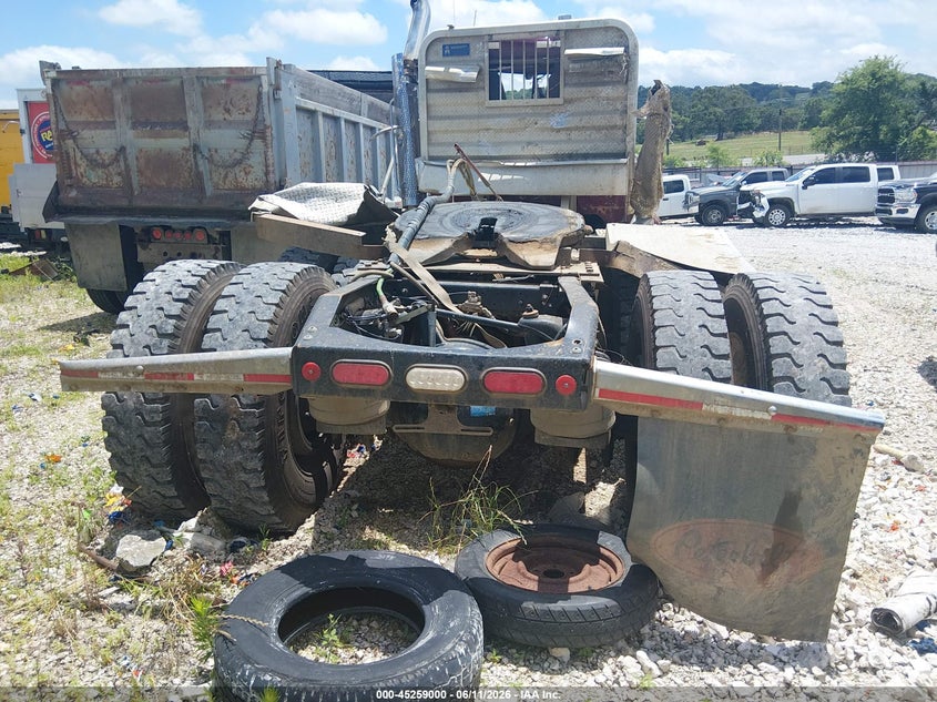 2020 Peterbilt 389 VIN 2XPXD40X8LM667444 IAAI salvage auction — ROLLOVER, Salvage (Arkansas), sold $16,050 on 2026-07-15 (photo 8)
