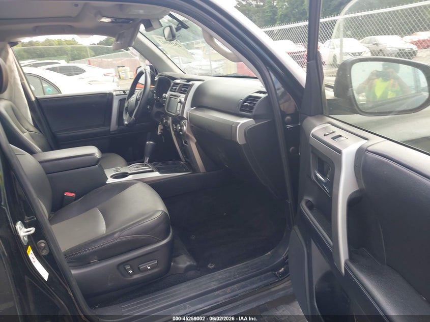 2018 Toyota 4runner VIN JTEZU5JR9J5179760 IAAI salvage auction — LEFT SIDE, Salvage Title, sold $8,000 on 2026-07-22 (photo 5)