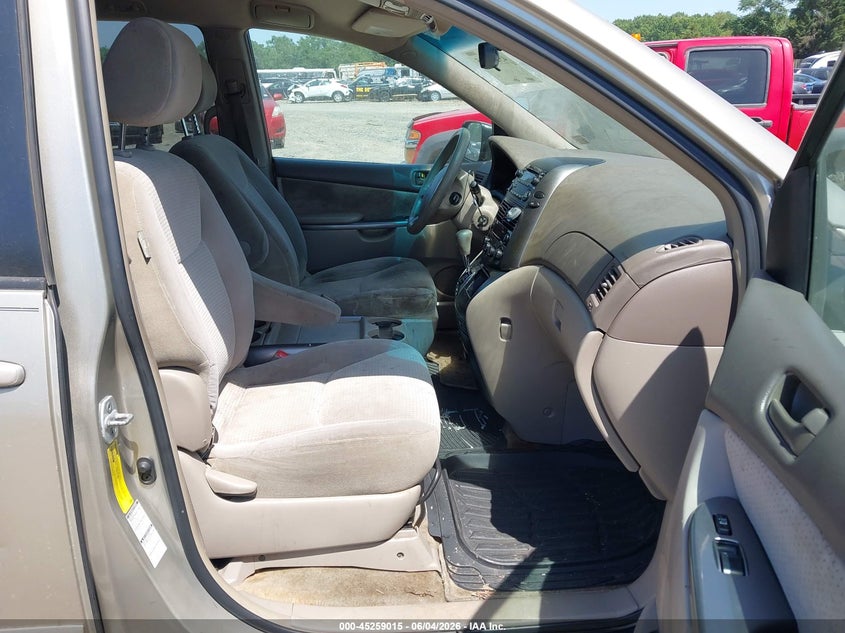 2008 Toyota Sienna VIN 5TDBK23C48S010138 IAAI salvage auction — REPOSSESSION, Clear (Virginia), sold $500 on 2026-07-27 (photo 5)