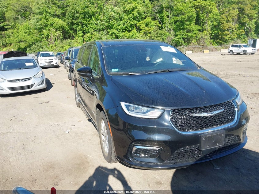 2024 Chrysler Pacifica VIN 2C4RC1FG4RR144176 — IAAI salvage auction photo